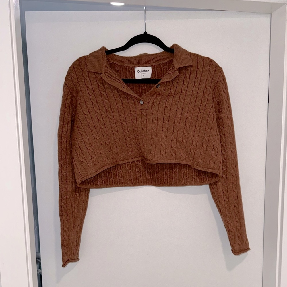 CALLAHAN CROPPED SWEATER! Worn once 🤎🍂 size small